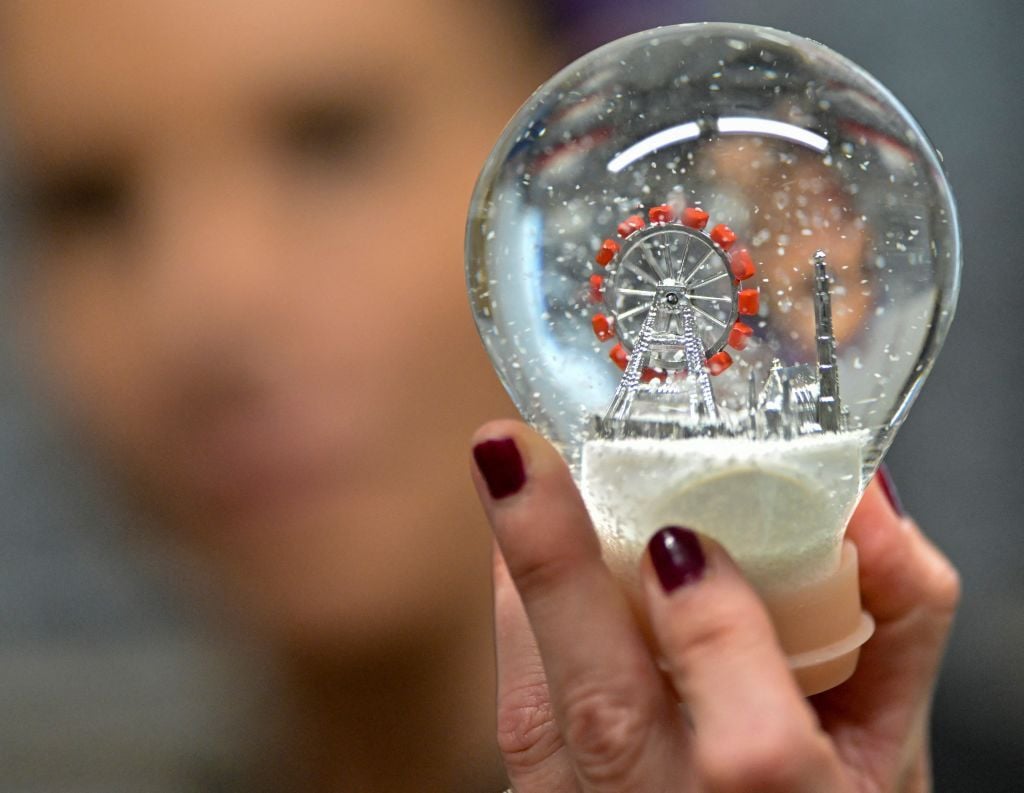 How an Experiment to Amplify Light in Hospital Operating Rooms Led to the Accidental Invention of the Snow Globe